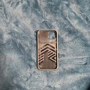 iPhone 13 6.1 case